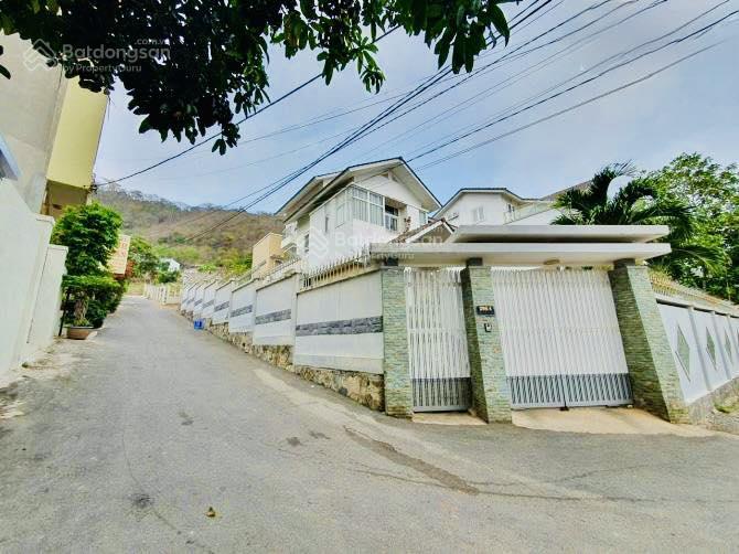 Bán đất biệt thự phan chu trinh p2 vũng tàu  503m2 giá 35 tỷ đi bộ 150m ra biển thùy vân gần hồ cv