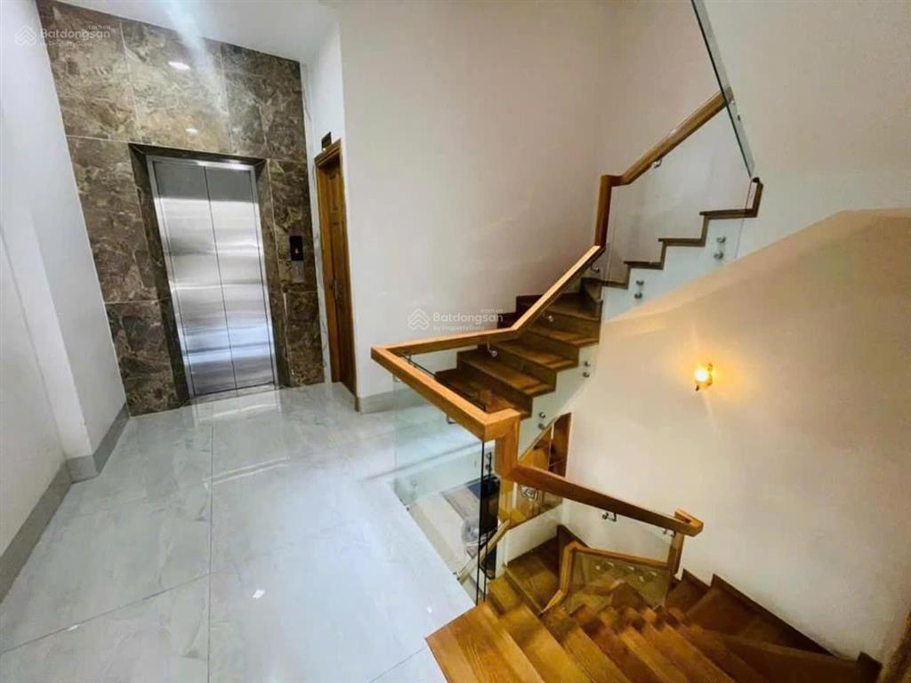 Bán gấp nhà 1 trệt 3 lầu sổ hồng riêng (thang máy) phan chu trinh dt 102m2 giá 12 tỷ cách biển 500m