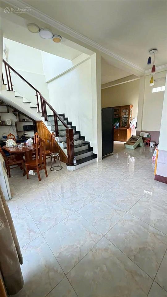 Nợ ngân hàng cần bán gấp nhà lê lợi dt 175.6m2 (~52 triệu/m2) 1 trệt 1lầu vị trí trung tâm vũng tàu