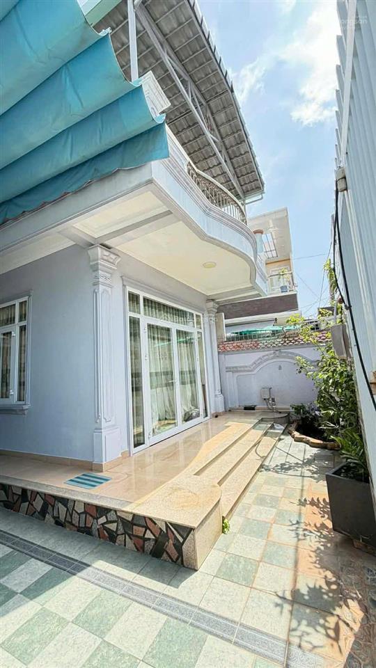 Nợ ngân hàng cần bán gấp nhà lê lợi dt 175.6m2 (~52 triệu/m2) 1 trệt 1lầu vị trí trung tâm vũng tàu