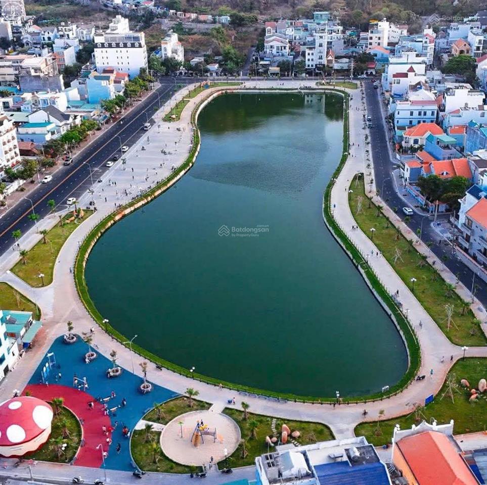 Hàng ngộp cần bán gấp biệt thự shr dt 211.5m2 (cho thuê 30 triệu/th) giá chỉ 18.5 tỷ (giảm 1.5 tỷ)