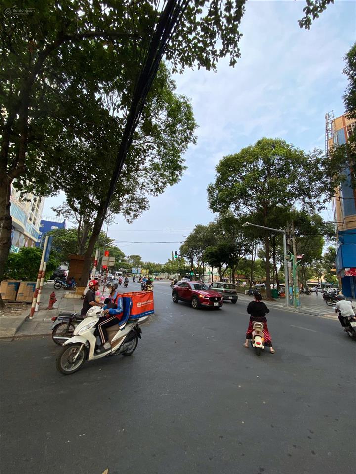 Bán nhà lê lợi (1 trệt 2 lầu) sổ hồng riêng dt 90m² (thực tế 113m²) giá 9,5 tỷ gần chợ, bãi trước