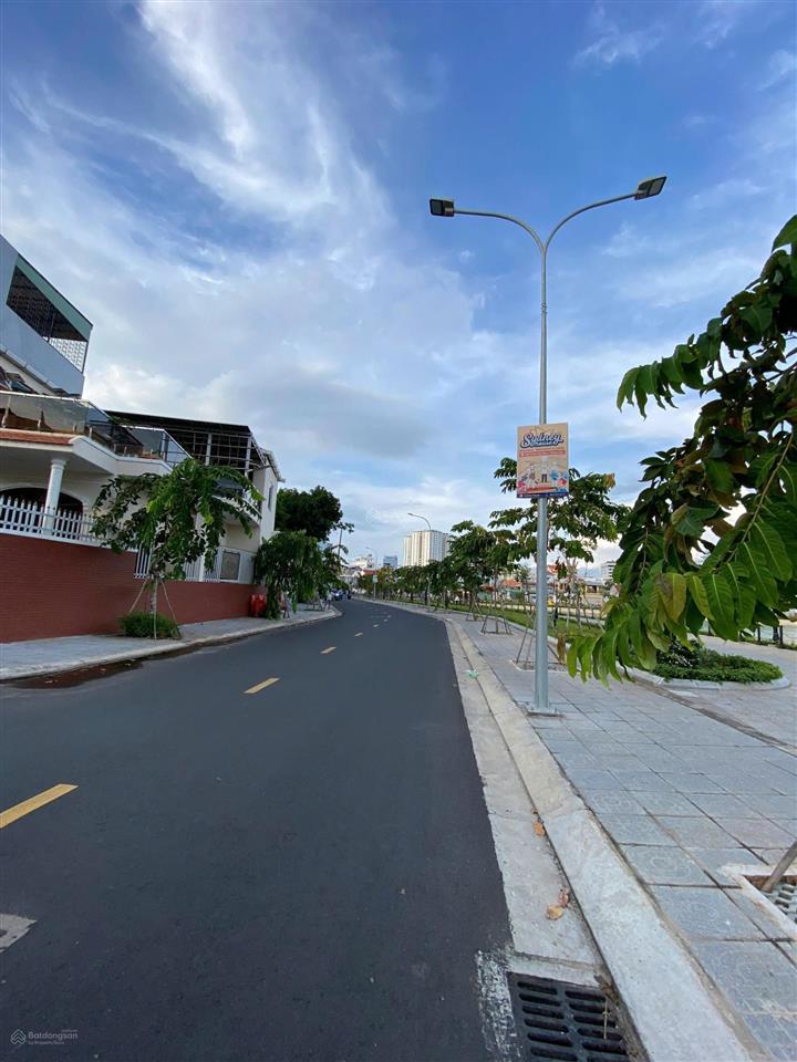 Bán nhà shr 100m2 (5x20m) phan chu trinh ngay hồ điều hòa, cách biển 300m, giá 11,5 tỷ cho thuê cao