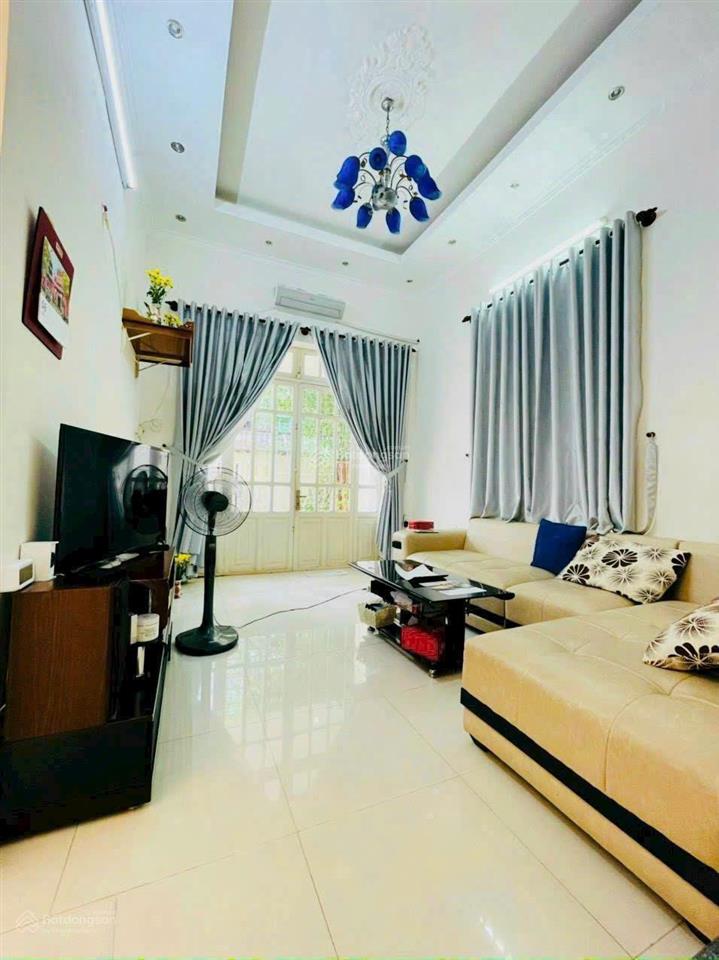 Bán biệt thự mini dt 185m2 (8.5 x 21.5)m giá chỉ 13.5 tỷ cách biển 600m + gần nhà thờ vũng tàu, cv