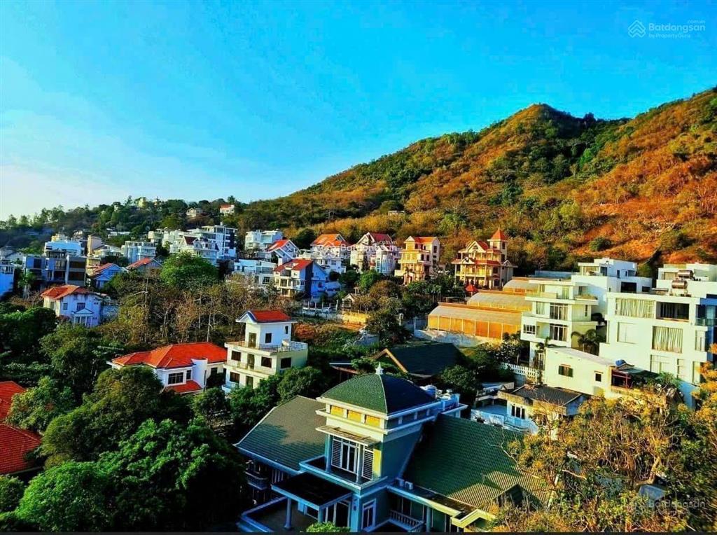 Biệt thự cao cấp 505m2 (lưng núi hướng view biển) 32 tỷ biển bãi dâu tp vũng tàu sổ hồng chính chủ
