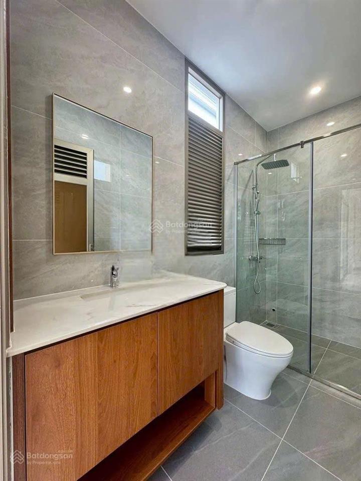 Bán nhà góc 02 mặt tiền đẹp 1t2l mới full nội thất giá 12 tỷ đường trương công định + lê hồng phong
