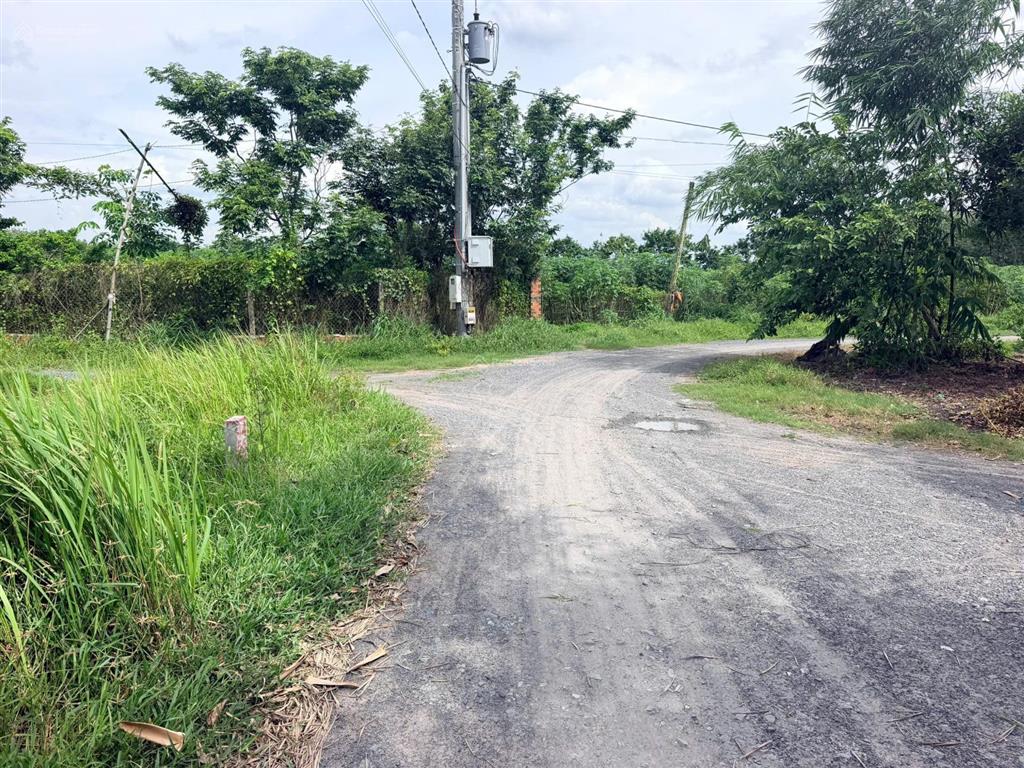 Chính chủ cần bán đất đẹp tại lộc ninh, tây ninh,  0982 383 ***