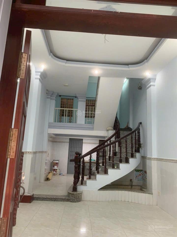Nhà hxh 6m nhựa thoại ngọc hầu, p. phú thạnh. dt 4mx10,5m, nhà 1 trệt 2 lầu