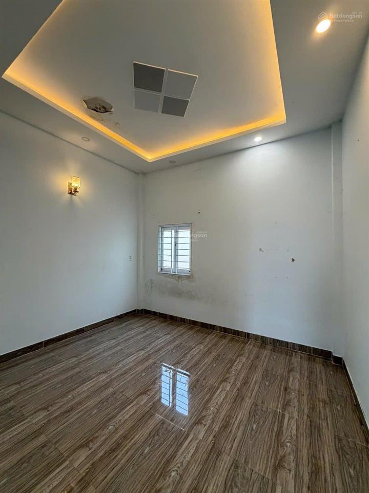 Nhà chính chủ giá tốt,nhà 1trệt 1lầu hẻm thông lê trọng tấn giá  5.360 tỷ tl.