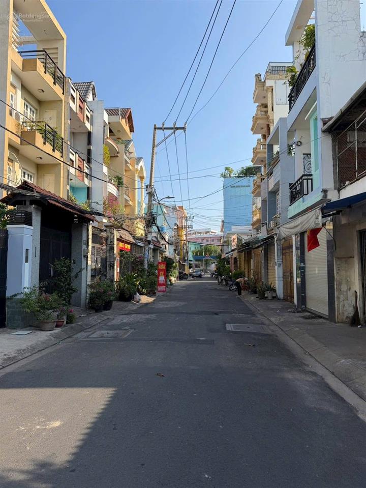Nhà chính chủ giá tốt,nhà 1trệt 1lầu hẻm thông lê trọng tấn giá  5.360 tỷ tl.
