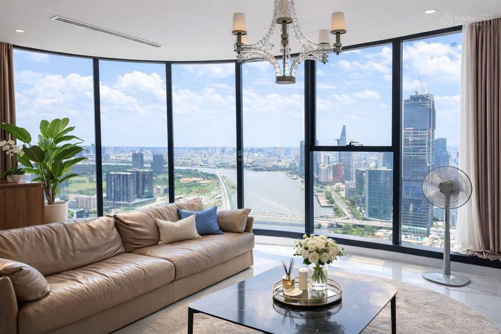 Kẹt bank ngân hàng bán nhanh 126m2 3pn view bitexco đẹp giá tốt căn hộ vinhomes golden river quận 1