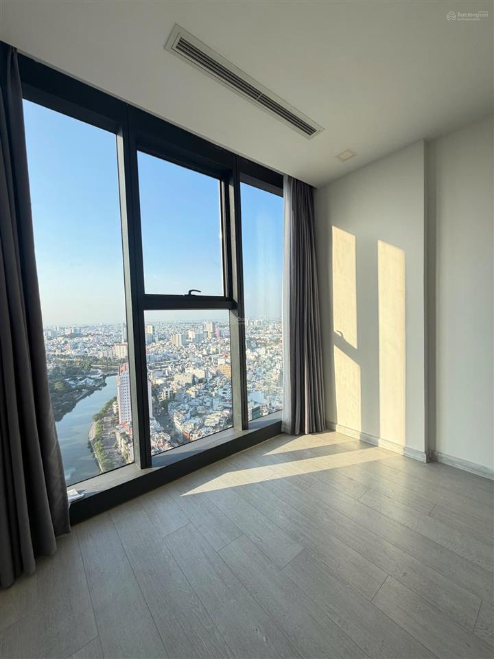 Đừng bỏ lỡ 3pn 110m2 22 tỷ view t.c.viên vinhomes golden river quận 1