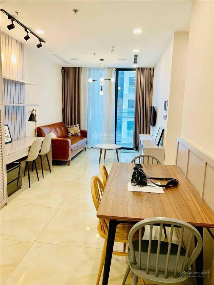 Bán gấp căn 1pn 8.6 tỷ vinhomes golden river