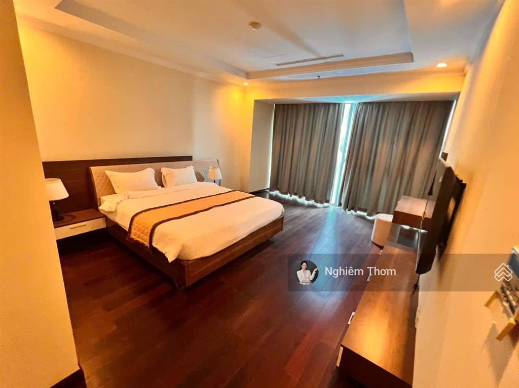 Cho thuê căn hộ 65tr 3pn vincom đồng khởi quận 1