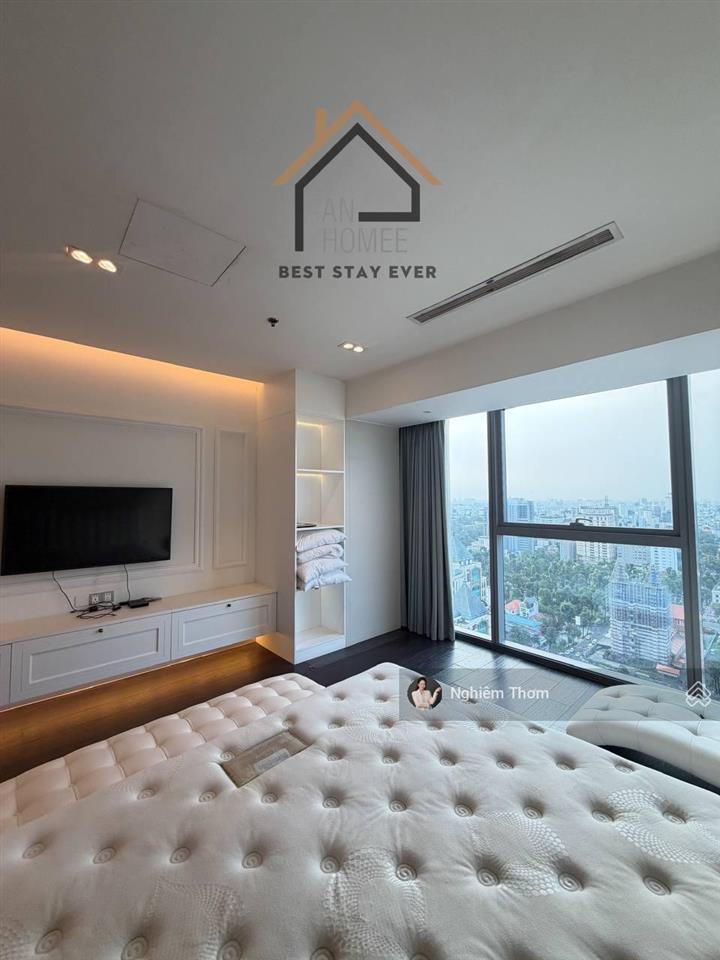 Cho thuê căn vip căn góc đẹp nhất dự án, đầy đủ nội thất giá 118tr/tháng 2pn vincom đồng khởi