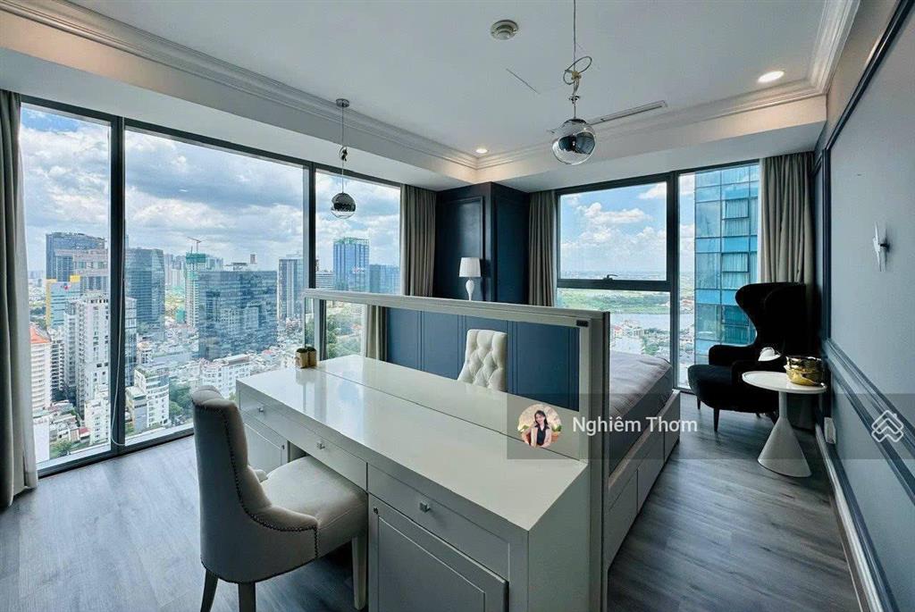 Bán cặp đặc biệt duy nhất căn hộ vincom đồng khởi quận 1 tổng 440m2, 6pn giá 150 tỷ