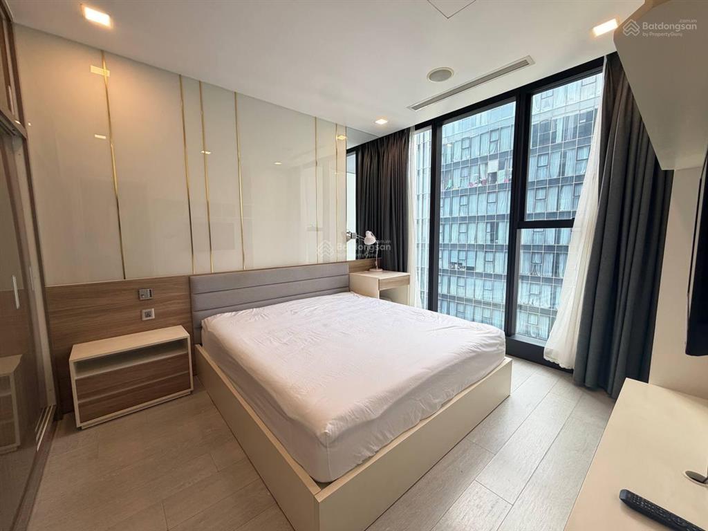 Cho thuê căn hộ đủ nội thất 1pn 21tr vinhomes golden river quận 1