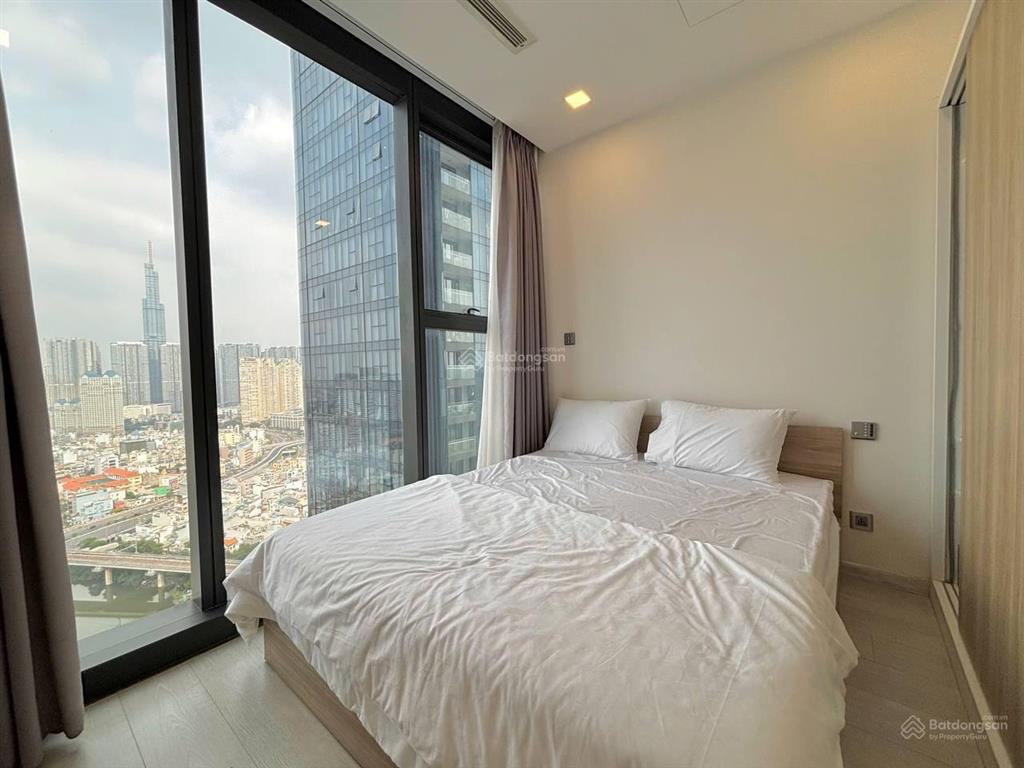 Bán căn hộ 2pn 72m2 trọn view 13.5ty vinhomes golden river quận 1