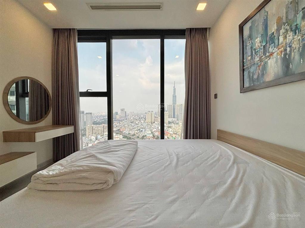 Bán căn hộ 2pn 72m2 trọn view 13.5ty vinhomes golden river quận 1