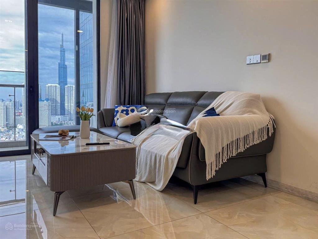Bán 2pn 83m2 trọn view không chắn căn hộ vinhomes golden river quận 1
