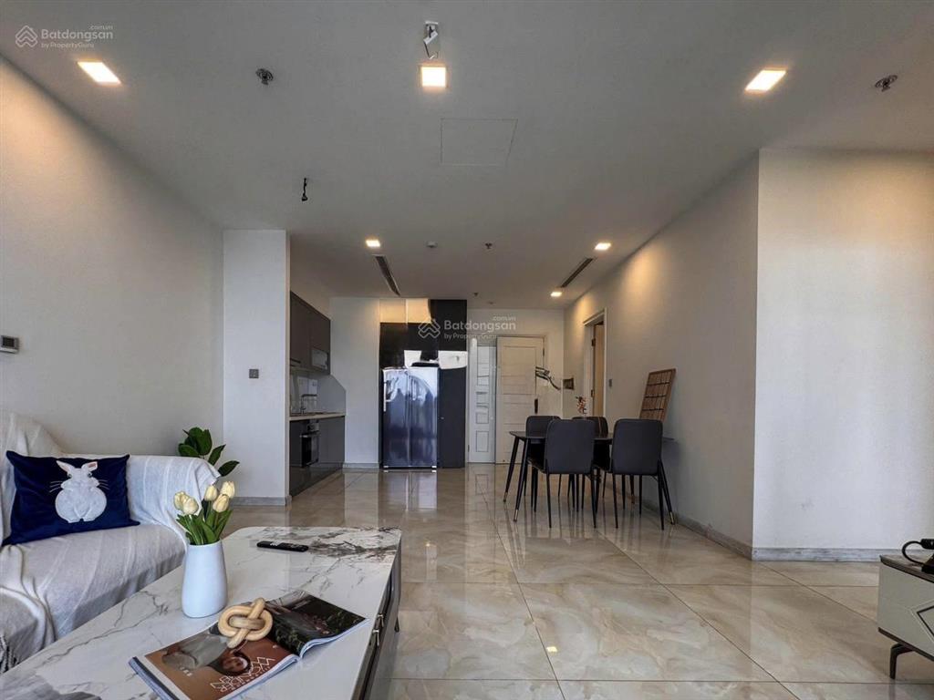 Bán 2pn 83m2 trọn view không chắn căn hộ vinhomes golden river quận 1