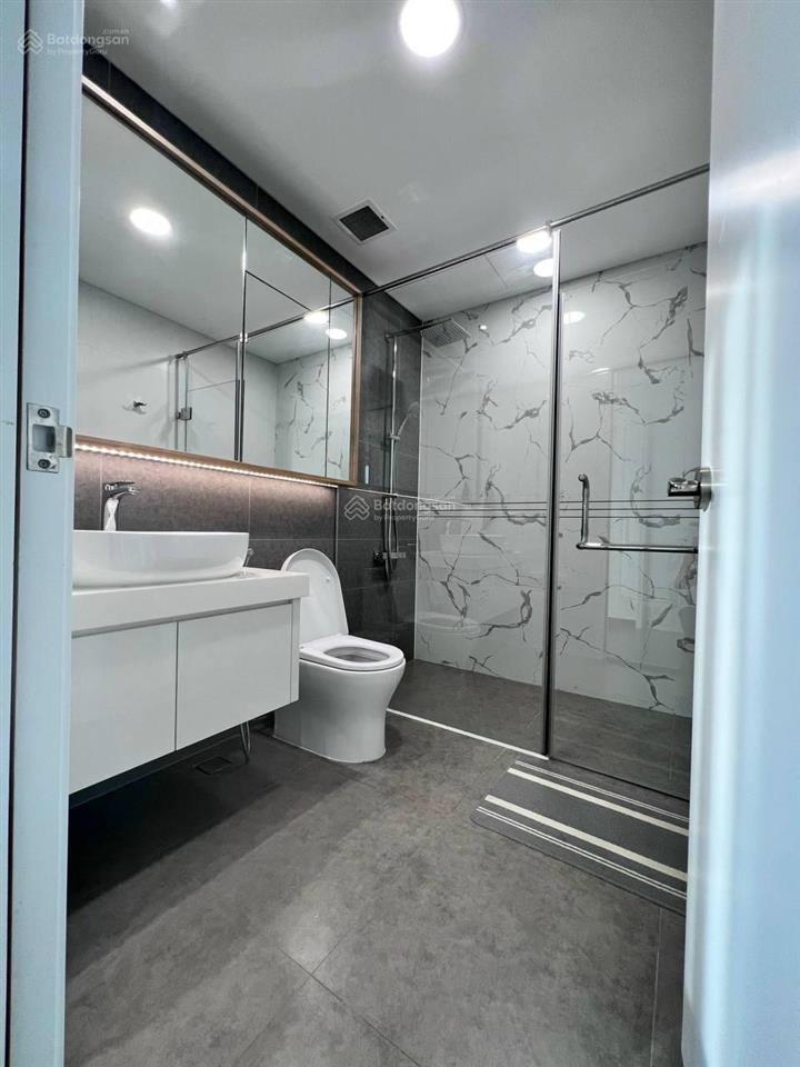 Cho thuê 2pn đẹp nhất sunwah pearl | view sông bitexco 105m2
