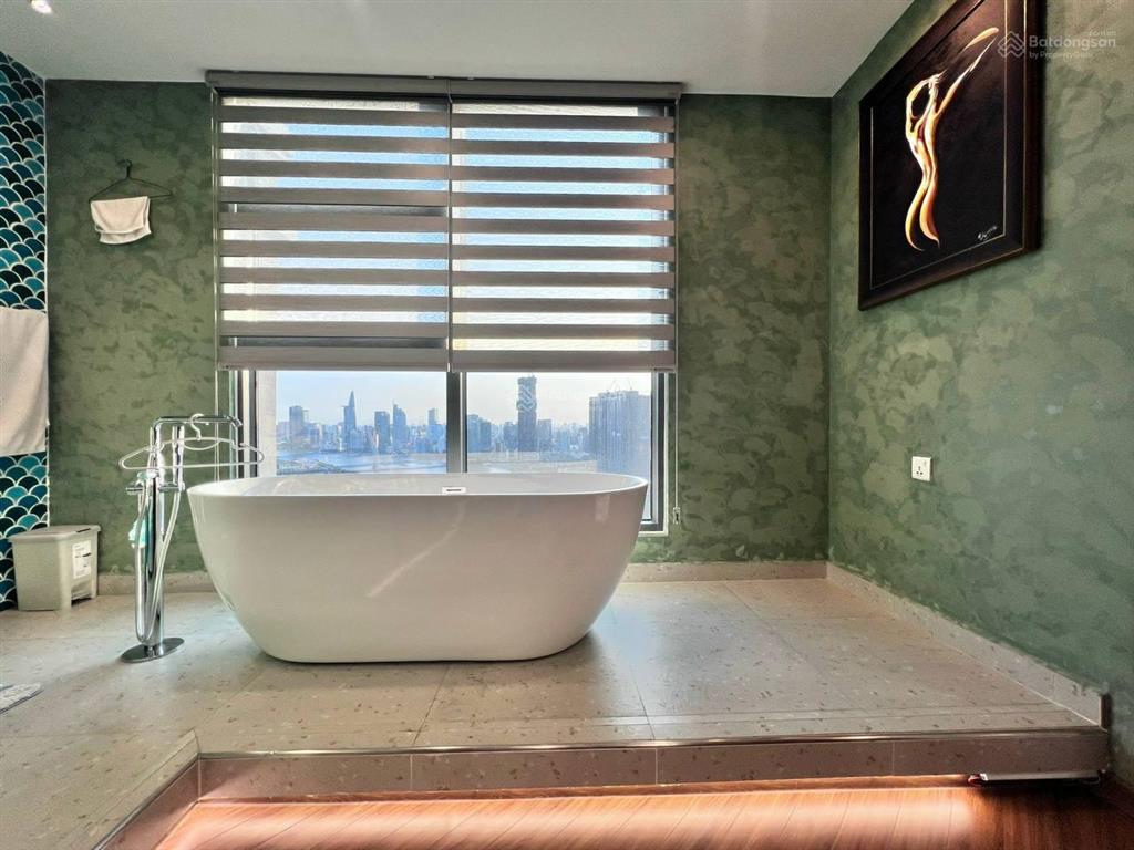 Cho thuê 2pn đẹp nhất sunwah pearl | view sông bitexco 105m2
