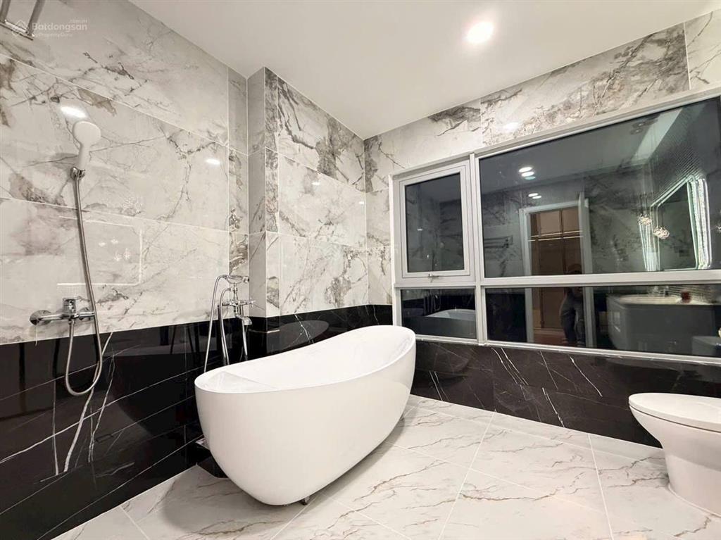 Penthouse central park  cho thuê nhà siêu đẹp, mới 100%