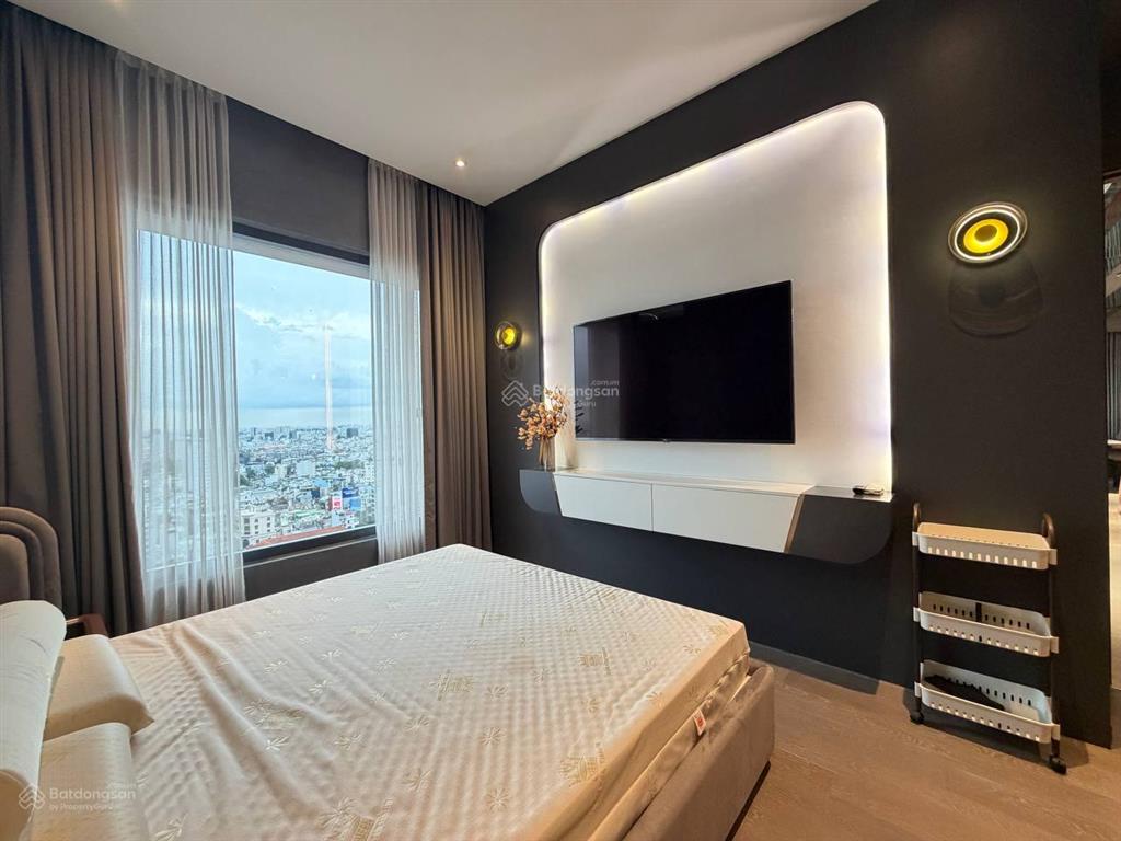 The marq quận 1 cho thuê 4pn thang máy riêng