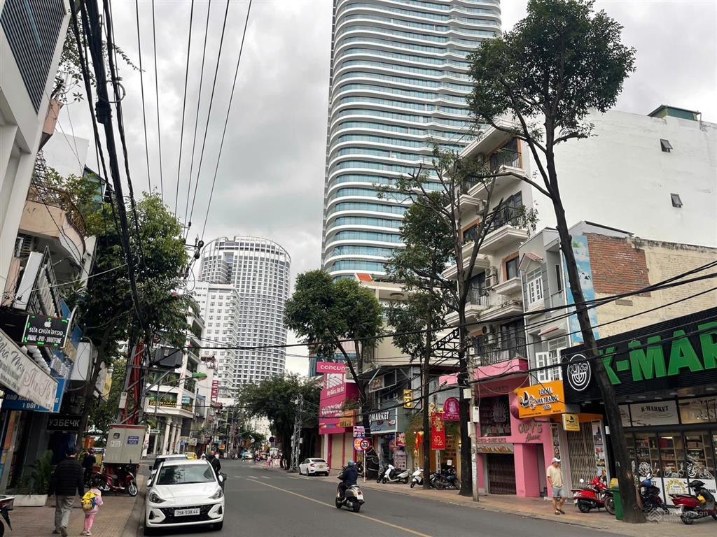 Đất nền mặt tiền nguyễn thị minh khai nha trang. ngang 10m đẹp, biển 500m. đang có dòng tiền 110tr