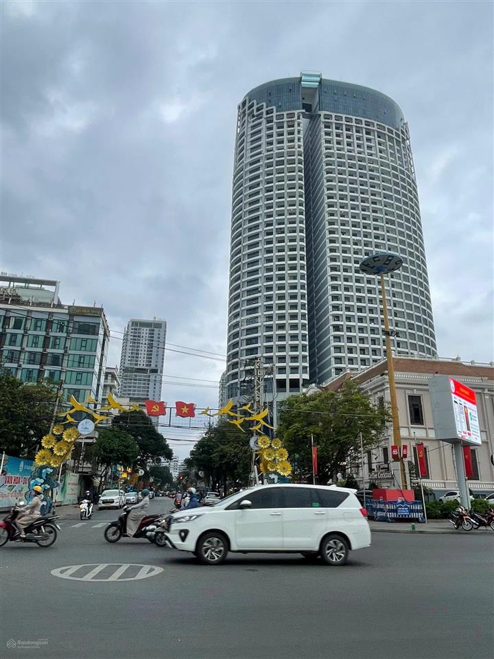 Đất nền mặt tiền nguyễn thị minh khai nha trang. ngang 10m đẹp, biển 500m. đang có dòng tiền 110tr