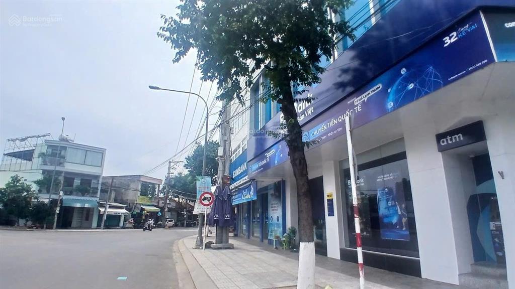 Bán nhà 2 tầng ngay bùng binh hoàng diệu, gần bển 800m, sau giáp dự án kđt sân bay nha trang
