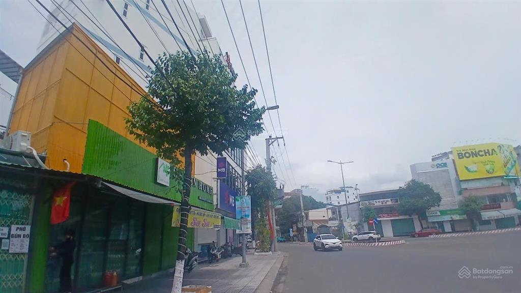 Bán nhà 2 tầng ngay bùng binh hoàng diệu, gần bển 800m, sau giáp dự án kđt sân bay nha trang