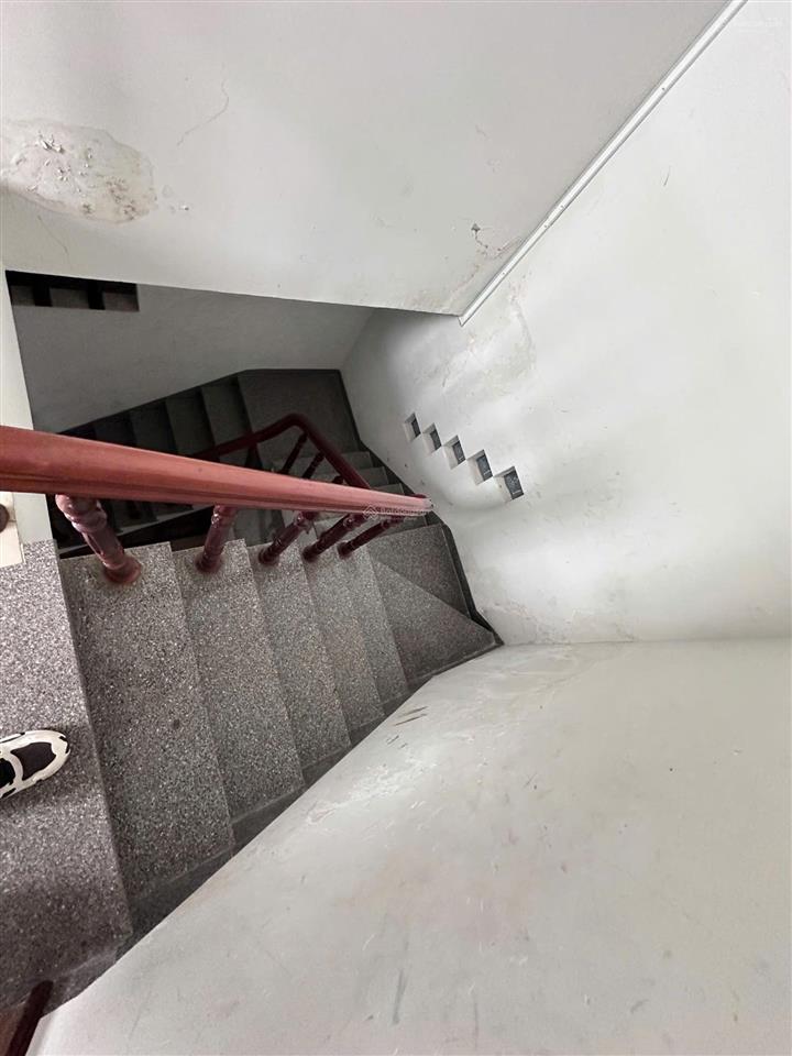 Nhà 2 tầng đường bửu đóa 16m, gần biển phước long nha trang. ngang đẹp hơn 8m
