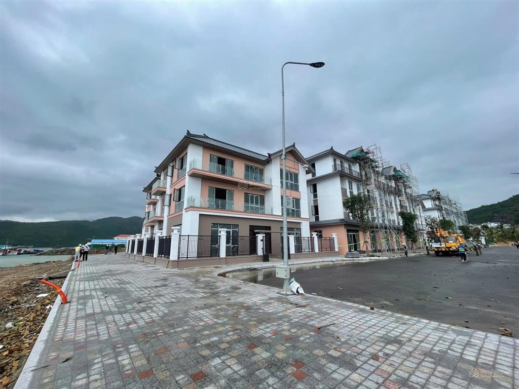 Biệt thự đơn lập hiếm, độc quyền. chỉ có 39 căn. vinhomes pearl bay nha trang