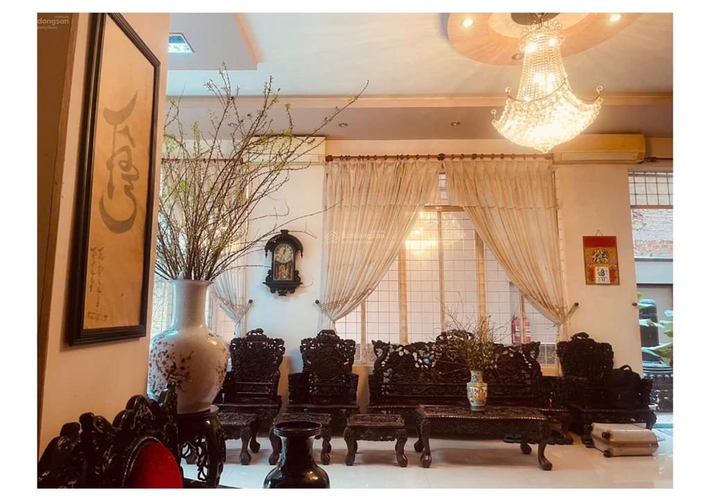Bán đất tặng nhà hàng 5 tầng, 2 mặt tiền đường 2 tháng 4, sau sông cái nha trang, gần biển