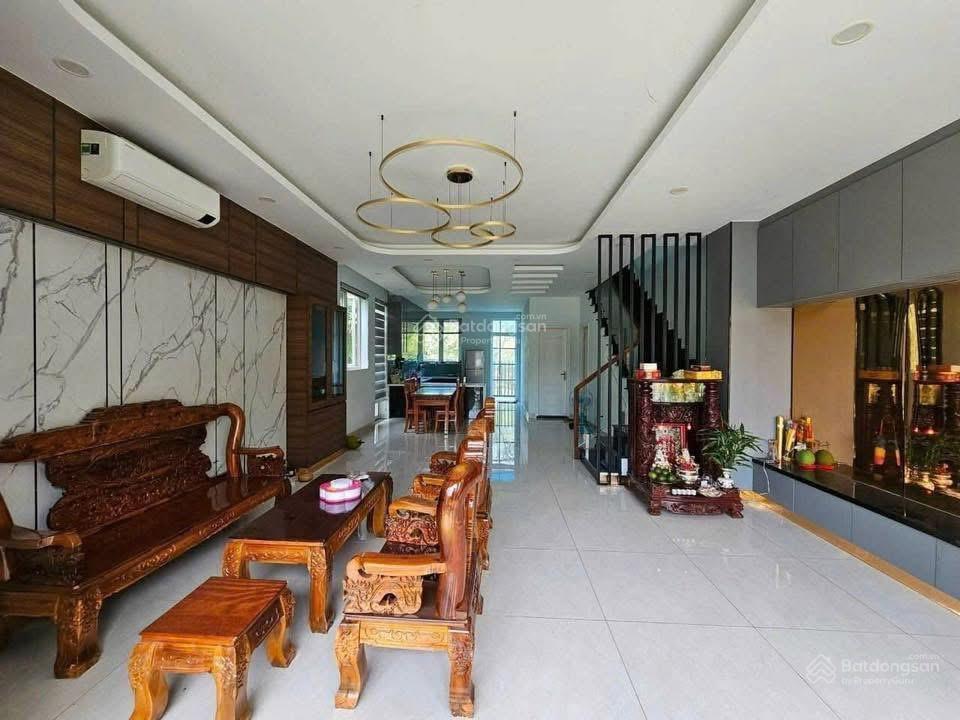 Cho thuê bt tại dragon village, 10 triệu vnd, 160m2, view đẹp, uy tín, q9, hcm
