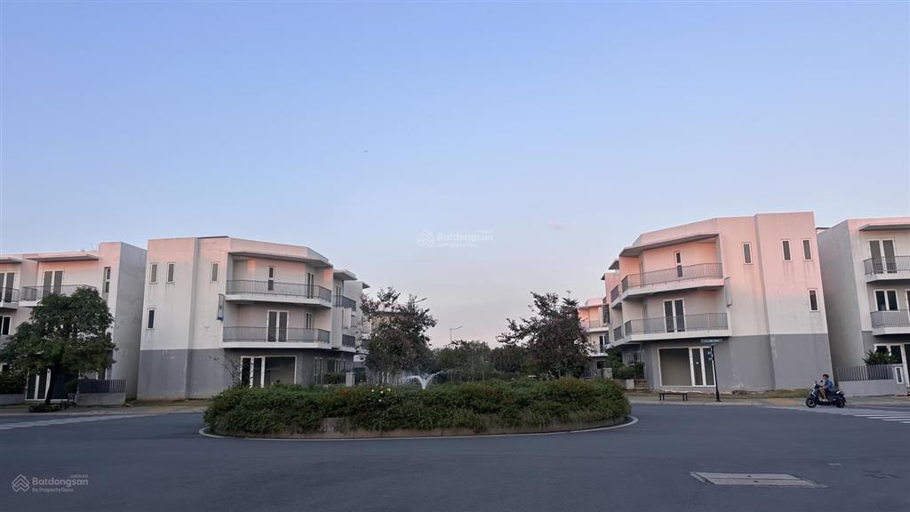 Bán biệt thự tại dragon village, giá ưu đãi 8,5 tỷ, diện tích 90m2