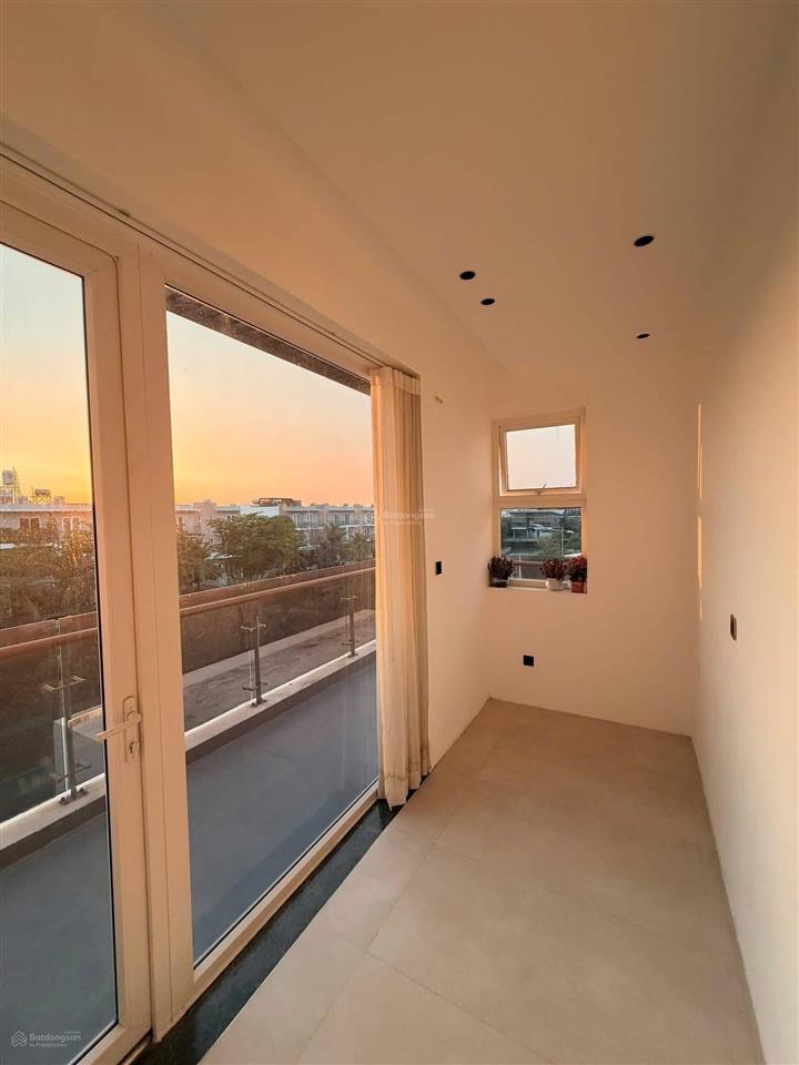 Cho thuê biệt thự dragon village, 20 triệu, 120m2, 3pn, 4wc, đầy đủ nội thất