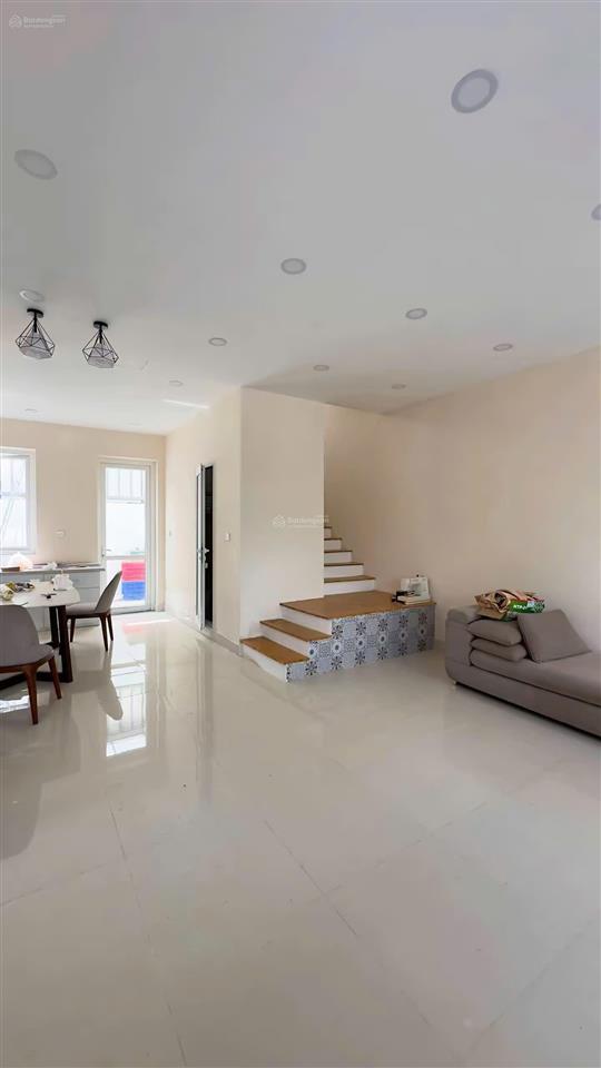 Cho thuê gấp bt dragon village, 15 triệu, 90m2, 3pn, 4wc tại q9, tp.hcm