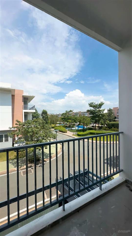 Cho thuê gấp bt dragon village, 15 triệu, 90m2, 3pn, 4wc tại q9, tp.hcm