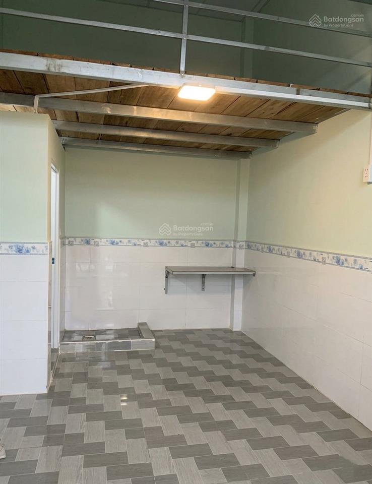 Chốt nhanh lô góc 2 mặt tiền kdc chợ thạnh lộc  sẵn 4 phòng trọ có thu nhập ngay