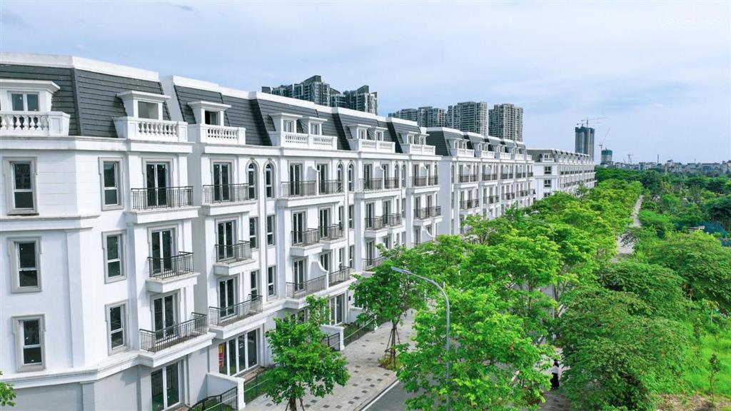 Bán căn góc 98m2x3 mặt tiền xây 5 tầng.đường nguyễn mậu tài , gia lâm , hà nội . giá 32 tỷ