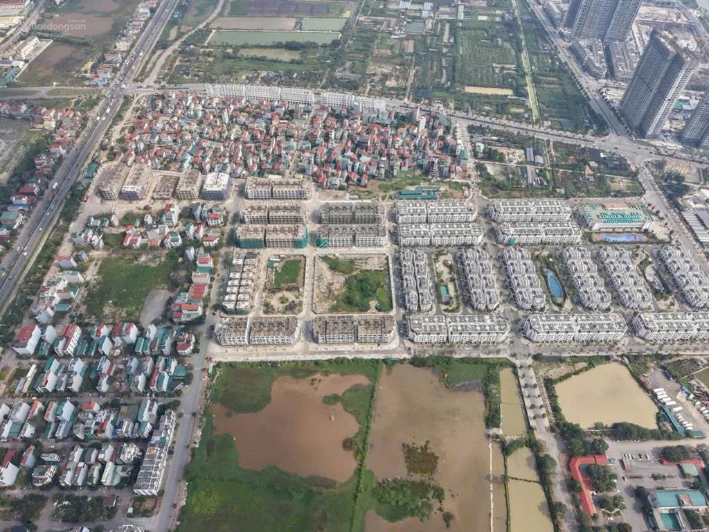 Bán căn góc 98m2x3 mặt tiền xây 5 tầng.đường nguyễn mậu tài , gia lâm , hà nội . giá 32 tỷ