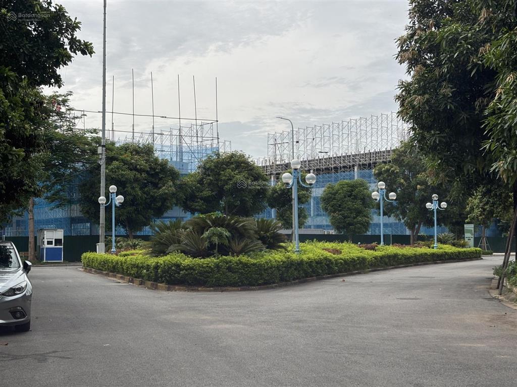 Bán gấp biệt thự 245m2/mt 10.5m/khu đô thị đặng xá, gia lâm/giá 115tr/m2 nhà 3.5 tầng