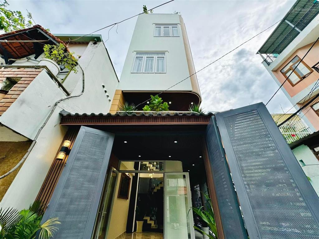 Chủ nhà tự bán nhà căn góc, có thang máy, giá 9 tỷ, 48m2, tdt 158 m2