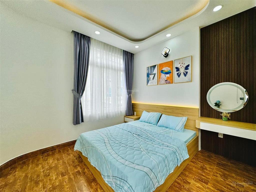 Chủ nhà tự bán nhà căn góc, có thang máy, giá 9 tỷ, 48m2, tdt 158 m2