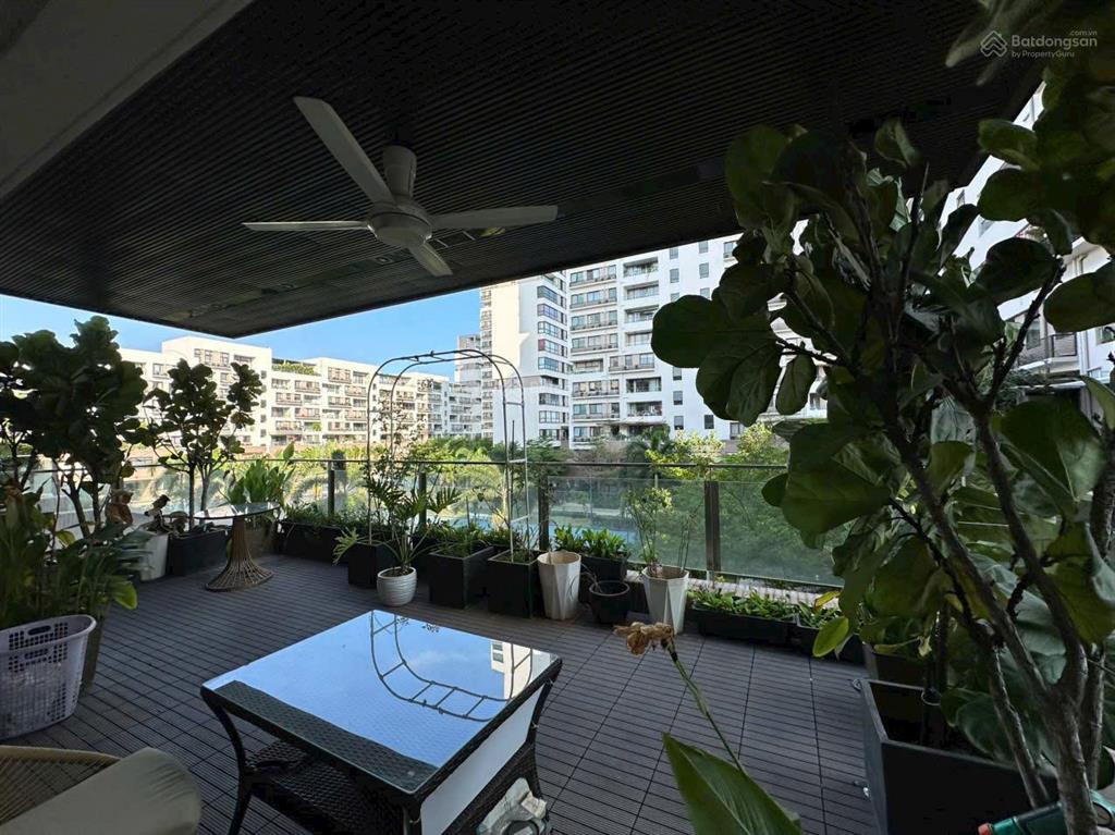 Bán penthouse sky garden 3, phú mỹ hưng, thông thủy 275m, tim tường 174m2, giá rẻ nhất 9.75 tỷ