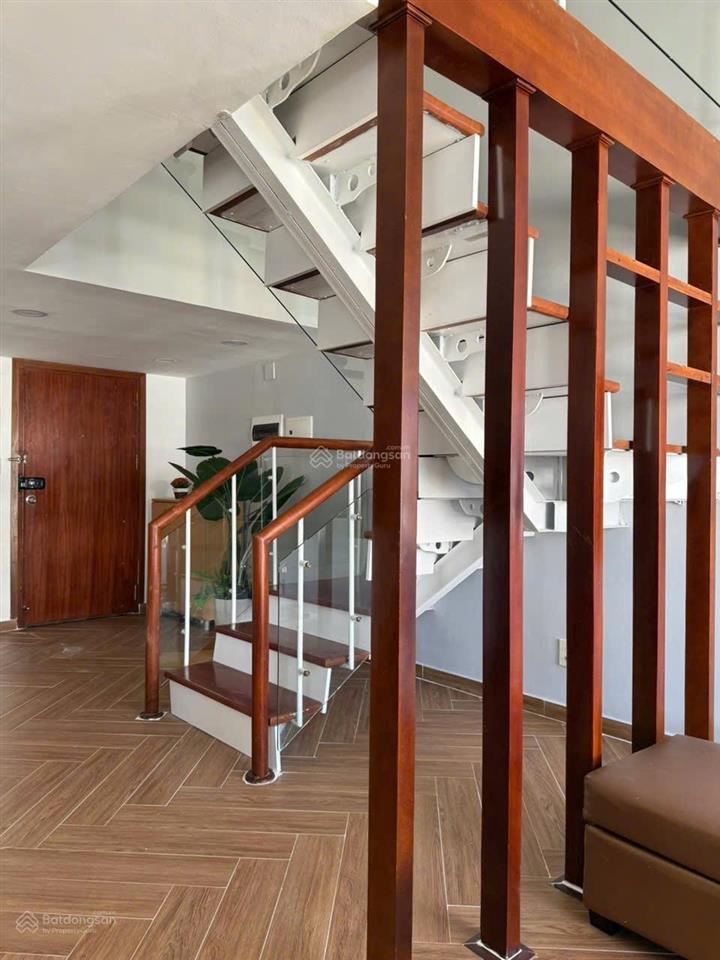 Cho thuê gấp căn duplex sky garden 1. thiết kế 4pn nhà mới giá chỉ 30tr/ tháng