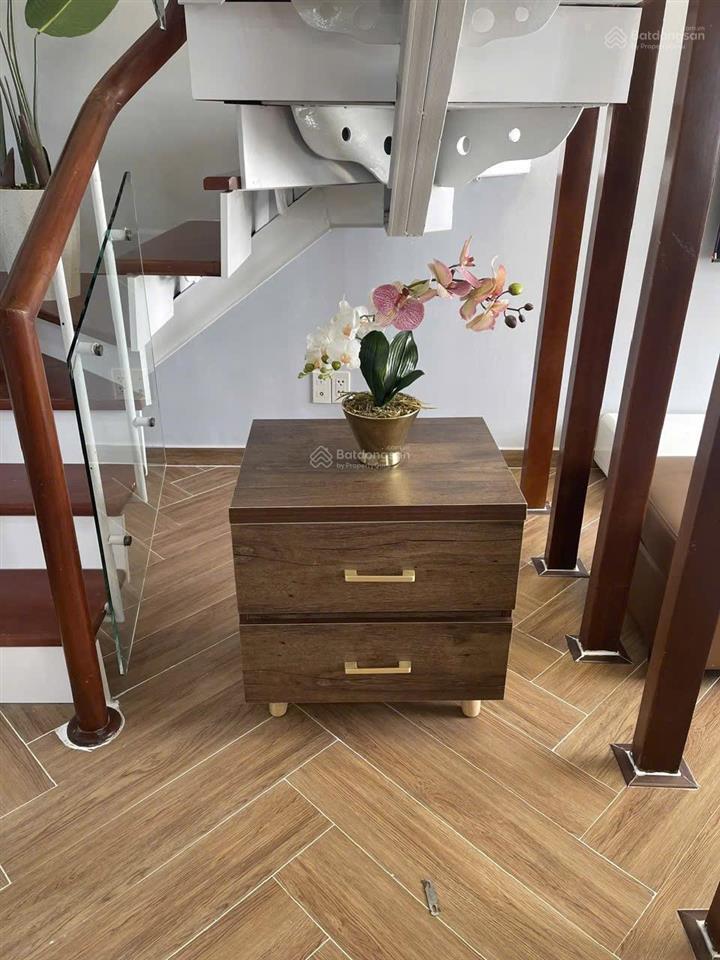 Cho thuê gấp căn duplex sky garden 1. thiết kế 4pn nhà mới giá chỉ 30tr/ tháng